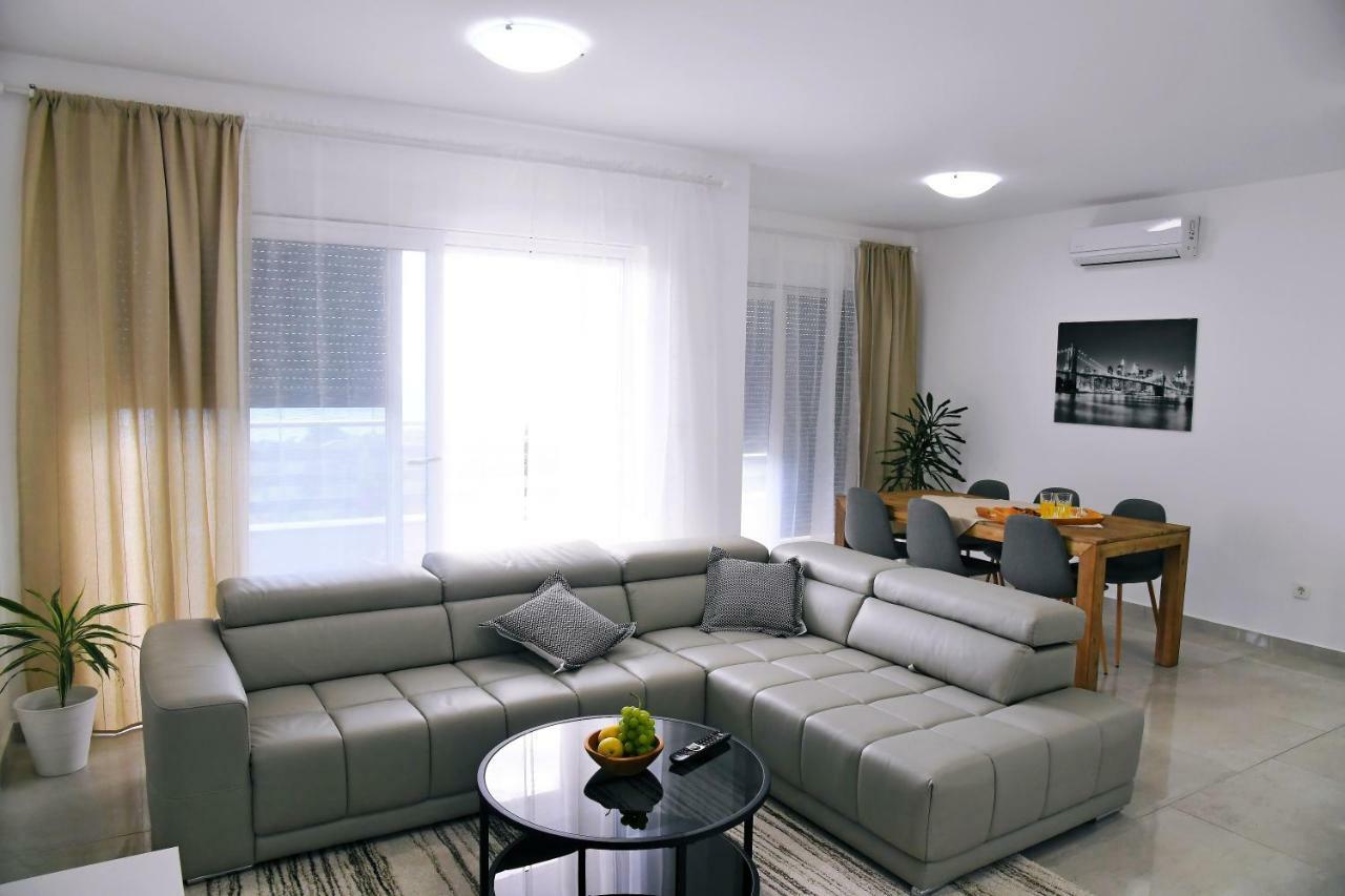 Apartmani Valis Матули Екстериор снимка